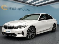 Weiß Gebraucht 2019 BMW 320 Limousine | 25.649 € (Teuer)