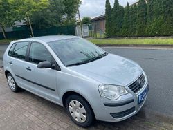Silber Gebraucht 2006 VW Polo Limousine | 2.999 € (Fairer Preis)