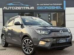 Grau Gebraucht 2018 Ssangyong Tivoli SUV | 13.990 € (Fairer Preis)