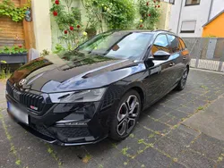 Schwarz Gebraucht 2023 Skoda Octavia RS Kombi | 34.900 € (Fairer Preis)