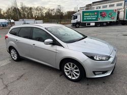 Grau Gebraucht 2017 Ford Focus Titanium Kombi | 6.000 € (Guter Preis)