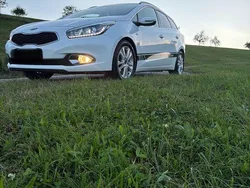 Weiß Gebraucht 2015 Kia Ceed Sportswagon Platinum Kombi | 6.750 € (Fairer Preis)