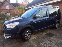 Blau Gebraucht 2018 Dacia Dokker Stepway Kombi | 9.500 € (Guter Preis)