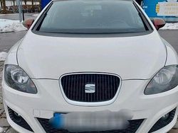 Weiß Gebraucht 2012 Seat Leon Kleinwagen | 3.400 €