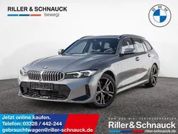 Skyscraper grau Gebraucht 2024 BMW 330 M Sport Kombi | 40.750 € (Superpreis)