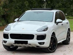 Weiß Gebraucht 2017 Porsche Cayenne S E-Hybrid Platinum Edition SUV | 28.490 € (Fairer Preis)