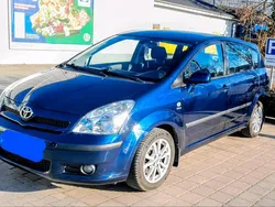 Blau Gebraucht 2004 Toyota Corolla Verso Van / Kleinbus | 4.000 € (Fairer Preis)