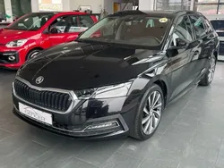 Schwarzmagic perleffekt Gebraucht 2021 Skoda Octavia Kombi | 19.890 € (Guter Preis)