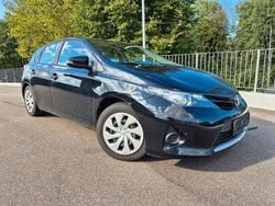 Schwarz Gebraucht 2014 Toyota Auris Cool Limousine | 6.980 € (Superpreis)