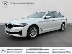 Mineralweiss metallic Gebraucht 2022 BMW 530 Kombi | 33.450 € (Superpreis)