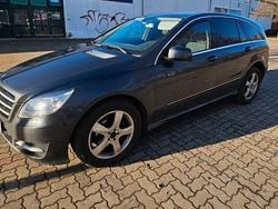 Grau Gebraucht 2012 Mercedes R300 Van / Kleinbus | 13.400 € (Fairer Preis)