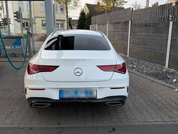 Weiß Gebraucht 2022 Mercedes CLA200 AMG line Coupé | 35.000 € (Etwas zu teuer)