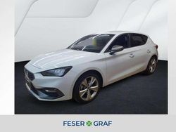 Glacial weiß metallic Gebraucht 2025 Seat Leon FR-Line Kombi | 26.950 € (Guter Preis)