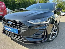 Schwarz Gebraucht 2024 Ford Focus ST-Line X Limousine | 25.900 € (Guter Preis)