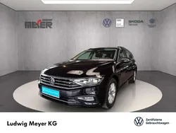 Deep black perleffekt Gebraucht 2023 VW Passat Business Kombi | 27.890 € (Superpreis)