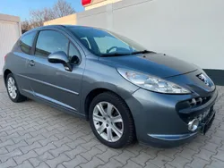 Braun Gebraucht 2008 Peugeot 207 Kleinwagen | 2.600 € (Fairer Preis)