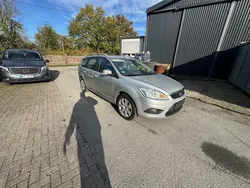 Silber Gebraucht 2010 Ford Focus Limousine | 1.699 € (Fairer Preis)