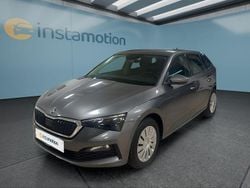 Grau Gebraucht 2022 Skoda Scala Ambition Kleinwagen | 19.799 € (Fairer Preis)