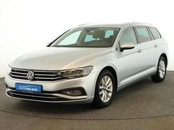 Scale silver metallic Gebraucht 2023 VW Passat Business Kombi | 24.480 € (Guter Preis)