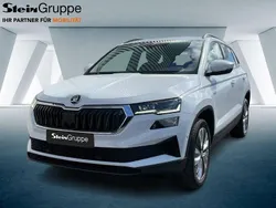 Weiß Gebraucht 2022 Skoda Karoq Style SUV | 26.480 € (Fairer Preis)
