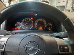 Silber Gebraucht 2005 Opel Vectra Edition Limousine | 5.500 €