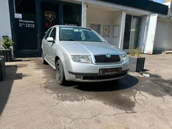 Silber Gebraucht 2002 Skoda Fabia Limousine | 2.290 € (Etwas zu teuer)
