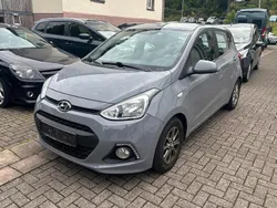 Grau Gebraucht 2013 Hyundai i10 Kleinwagen | 3.950 € (Teuer)