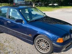 Blau Gebraucht 1997 BMW 320 Limousine | 2.300 € (Superpreis)
