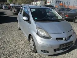 Silber Gebraucht 2012 Toyota Aygo Kleinwagen | 1.450 € (Fairer Preis)