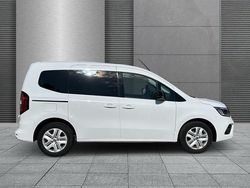 Gebraucht 2024 Renault Kangoo Equilibre Van / Kleinbus | 21.640 € (Fairer Preis)