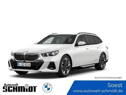 Mineralweiß Gebraucht 2024 BMW 540 M Sport Kombi | 69.290 € (Etwas zu teuer)