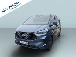 Chrome blue metallic Gebraucht 2024 Ford Tourneo Custom Titanium Van / Kleinbus | 49.850 € (Etwas zu teuer)