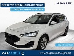 Weiß Gebraucht 2022 Ford Focus Cool & Connect Limousine | 11.307 € (Guter Preis)