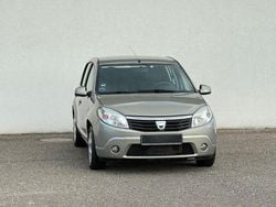 Grau Gebraucht 2008 Dacia Sandero Lauréate Kleinwagen | 2.299 € (Fairer Preis)
