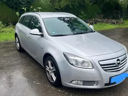 Grau Gebraucht 2011 Opel Insignia Kombi | 4.800 € (Fairer Preis)