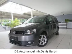 Grau Gebraucht 2014 VW Touran Life Van / Kleinbus | 7.390 € (Guter Preis)