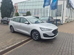 Silber Gebraucht 2024 Ford Focus Titanium Limousine | 26.990 € (Etwas zu teuer)