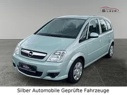 Grün Gebraucht 2010 Opel Meriva Edition Van / Kleinbus | 3.799 € (Guter Preis)