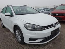 Weiß Gebraucht 2018 VW Golf VII Kombi | 13.999 € (Fairer Preis)