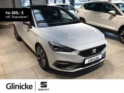 Weiß Gebraucht 2024 Seat Leon FR Limousine | 29.460 € (Fairer Preis)