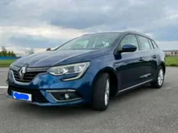 Blau Gebraucht 2017 Renault Mégane GrandTour Kombi | 11.550 €