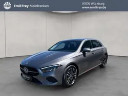 Grau Gebraucht 2024 Mercedes A180 Advanced Limousine | 28.450 € (Fairer Preis)