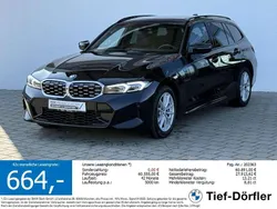 Black sapphire metallic Gebraucht 2024 BMW 340 Kombi | 56.440 € (Fairer Preis)