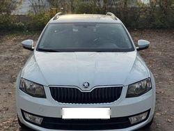 Weiß Gebraucht 2015 Skoda Octavia Kombi | 5.950 € (Guter Preis)