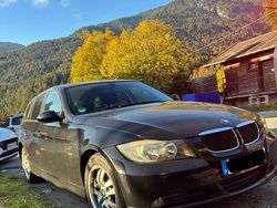 Schwarz Gebraucht 2007 BMW 320 Kombi | 2.899 € (Guter Preis)