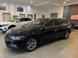 Schwarz Gebraucht 2022 VW Passat Kombi | 17.895 € (Fairer Preis)