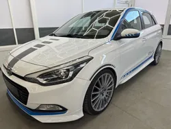 Weiss Gebraucht 2016 Hyundai i20 Sport Kleinwagen | 9.890 € (Fairer Preis)