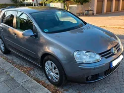 Grau Gebraucht 2007 VW Golf V Comfortline Kleinwagen | 3.900 € (Fairer Preis)