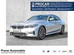 Glaciersilber metallic Gebraucht 2021 BMW 330e Sport Line Limousine | 33.495 € (Teuer)