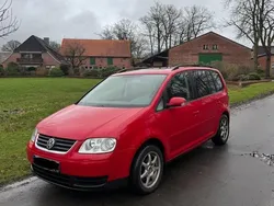 Rot Gebraucht 2004 VW Touran Van / Kleinbus | 2.700 € (Fairer Preis)